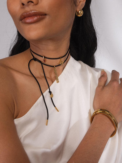 Schwarze Satin Kette