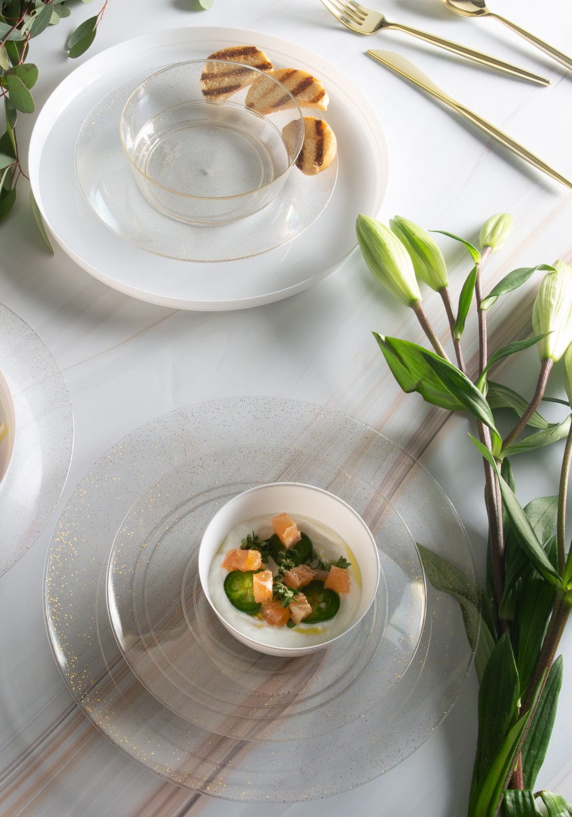 8 Oz. Round White • Gold Plastic Dessert Bowls | 10 Pack