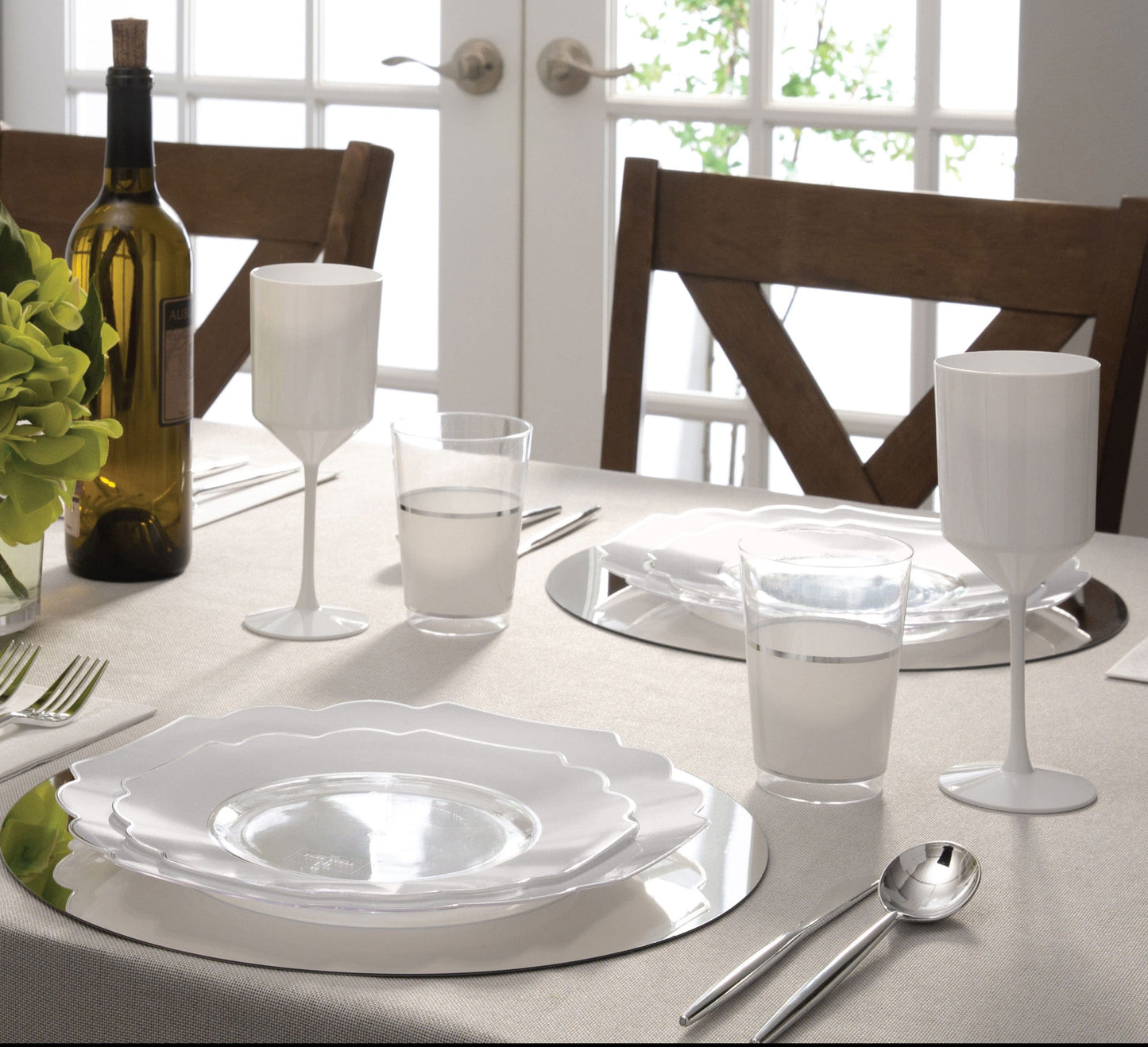 Scalloped Clear Silver Plastic Plates | 10 Pack